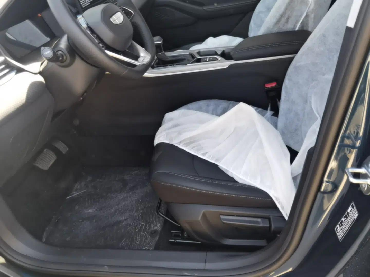 Geely Auto Emgrand 2026 Model 4th Generation 4 Millionth Anniversary Edition 1.5L CVT Overdrive Edition — миниатюра 18