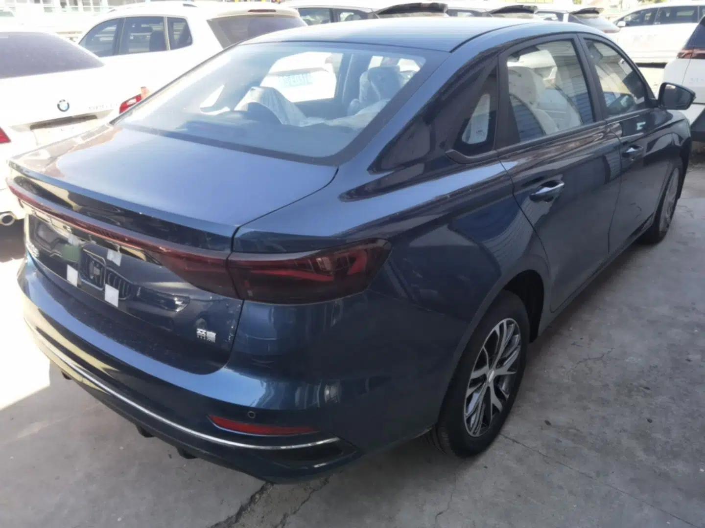 Geely Auto Emgrand 2026 Model 4th Generation 4 Millionth Anniversary Edition 1.5L CVT Overdrive Edition — миниатюра 6