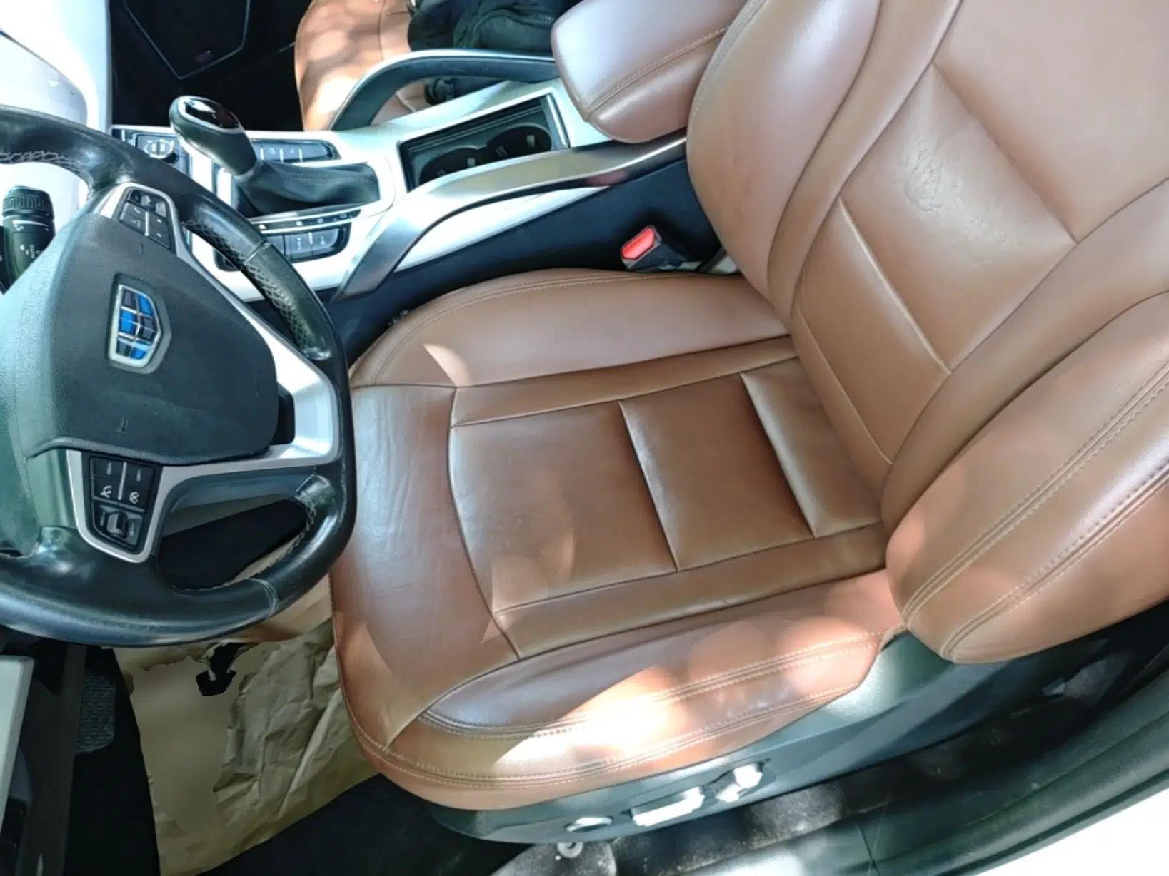 Geely Auto Emgrand X7 Sport 2018 1.8TD Automatic Two-Wheel Drive ZhiZun Model with 4G Connectivity — миниатюра 18