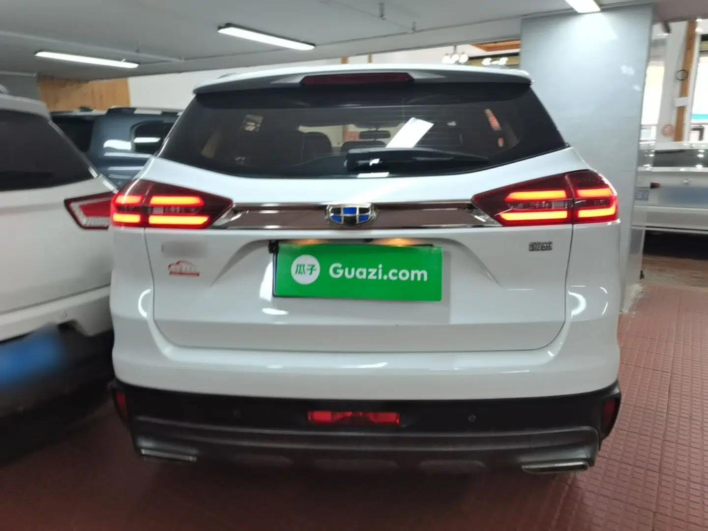 Geely Auto Emgrand X7 Sport 2018 1.8TD Automatic Two-Wheel Drive Smart Connect 4G Internet Edition — миниатюра 3