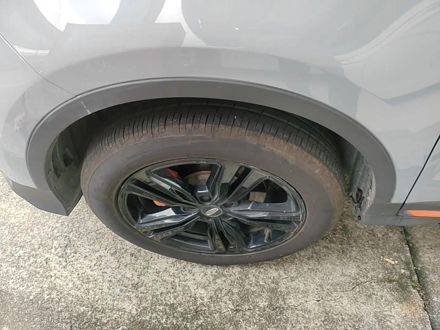 Geely Auto Emgrand X7 Sport 2022 Boyue X 1.8TD DCT ZhiZun Edition — миниатюра 8