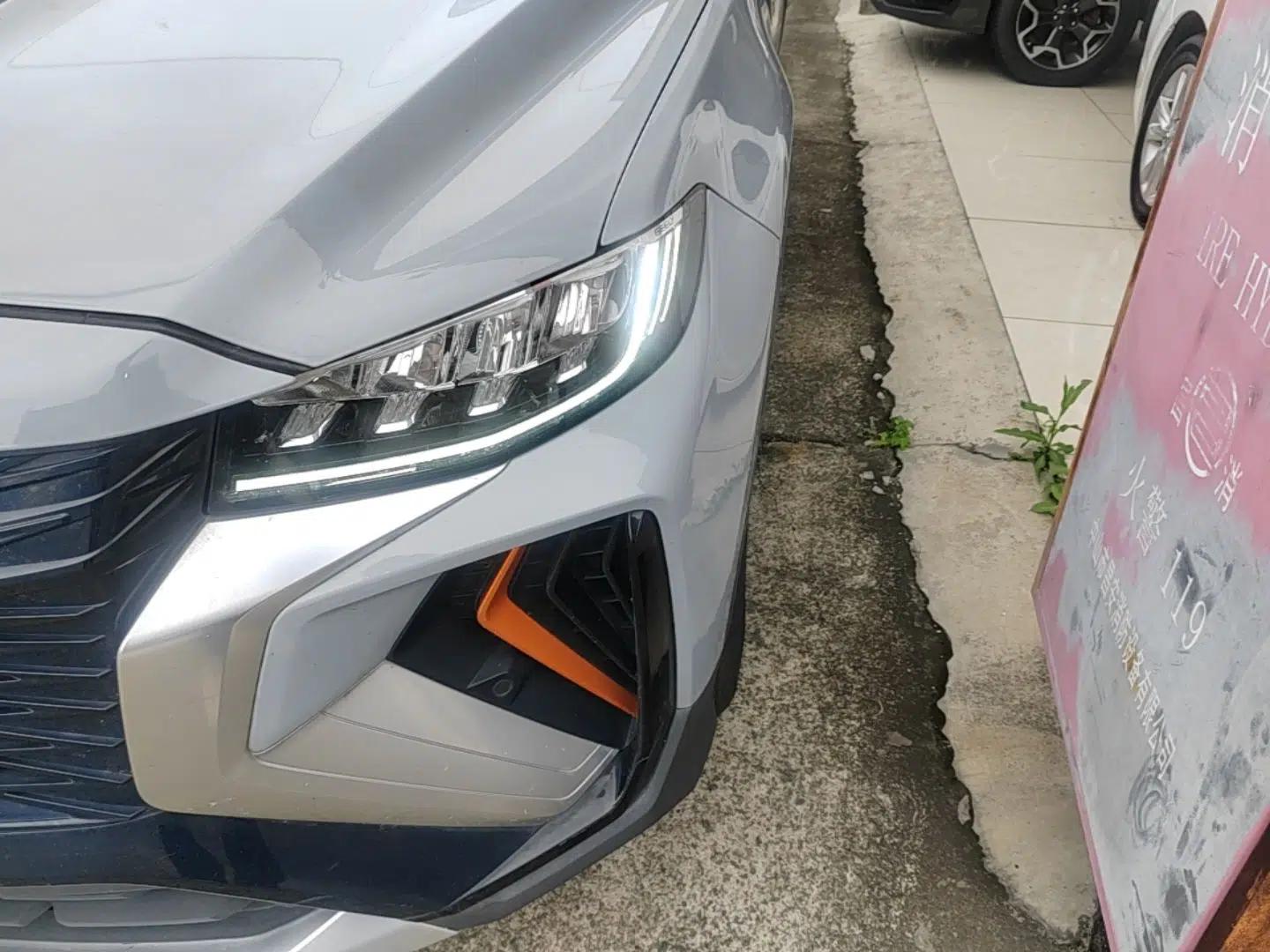 Geely Auto Emgrand X7 Sport 2022 Boyue X 1.8TD DCT ZhiZun Edition — миниатюра 9