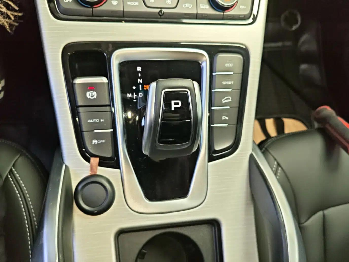 Geely Auto Emgrand X7 Sport 2020 1.8TD DCT Two-Wheel Drive Smart Connect 4G-Enabled Version — миниатюра 17