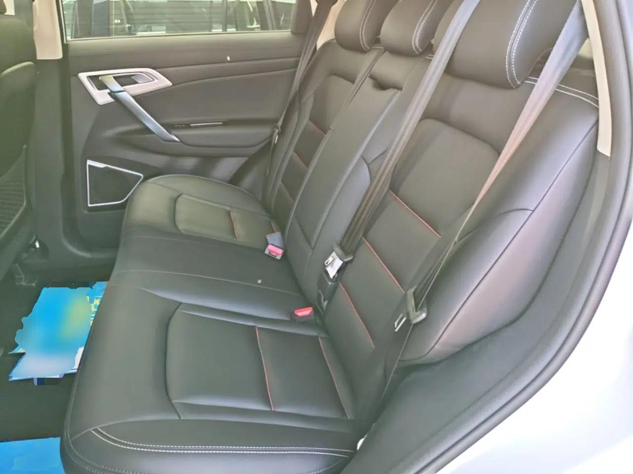 Geely Auto Emgrand X7 Sport 2020 1.8TD DCT Two-Wheel Drive Smart Connect 4G-Enabled Version — миниатюра 20