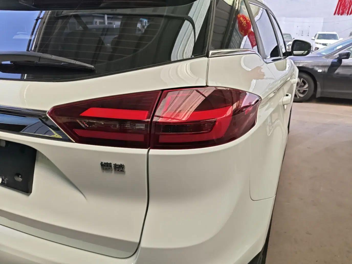 Geely Auto Emgrand X7 Sport 2020 1.8TD DCT Two-Wheel Drive Smart Connect 4G-Enabled Version — миниатюра 7