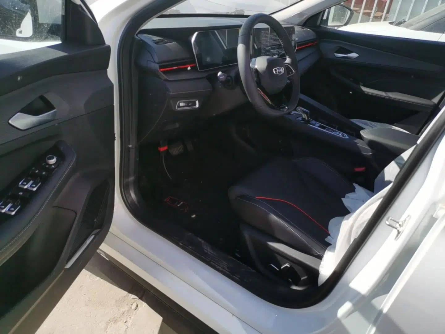 Geely Auto Binray 2024 Binrui COOL 1.5T DCT Longteng Edition — миниатюра 19