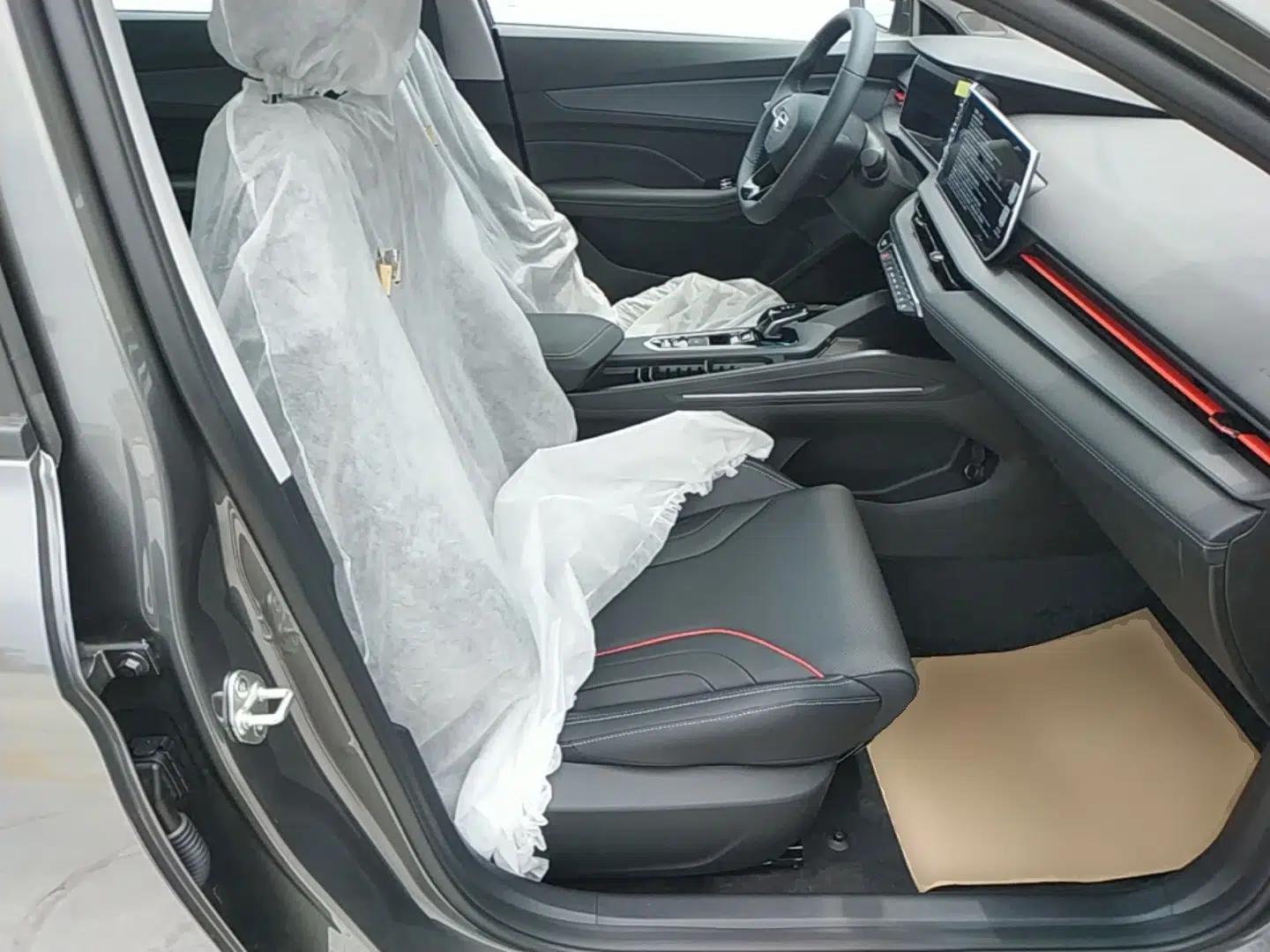 Geely Auto Binray 2024 Binrui COOL 1.5T DCT Longteng Edition — миниатюра 23