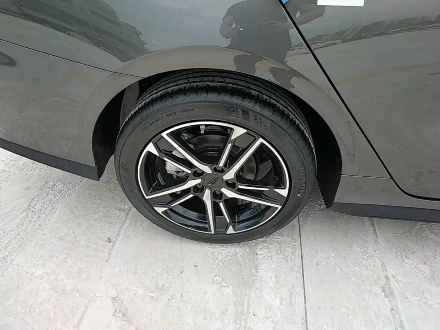 Geely Auto Binray 2024 Binrui COOL 1.5T DCT Longteng Edition — миниатюра 10