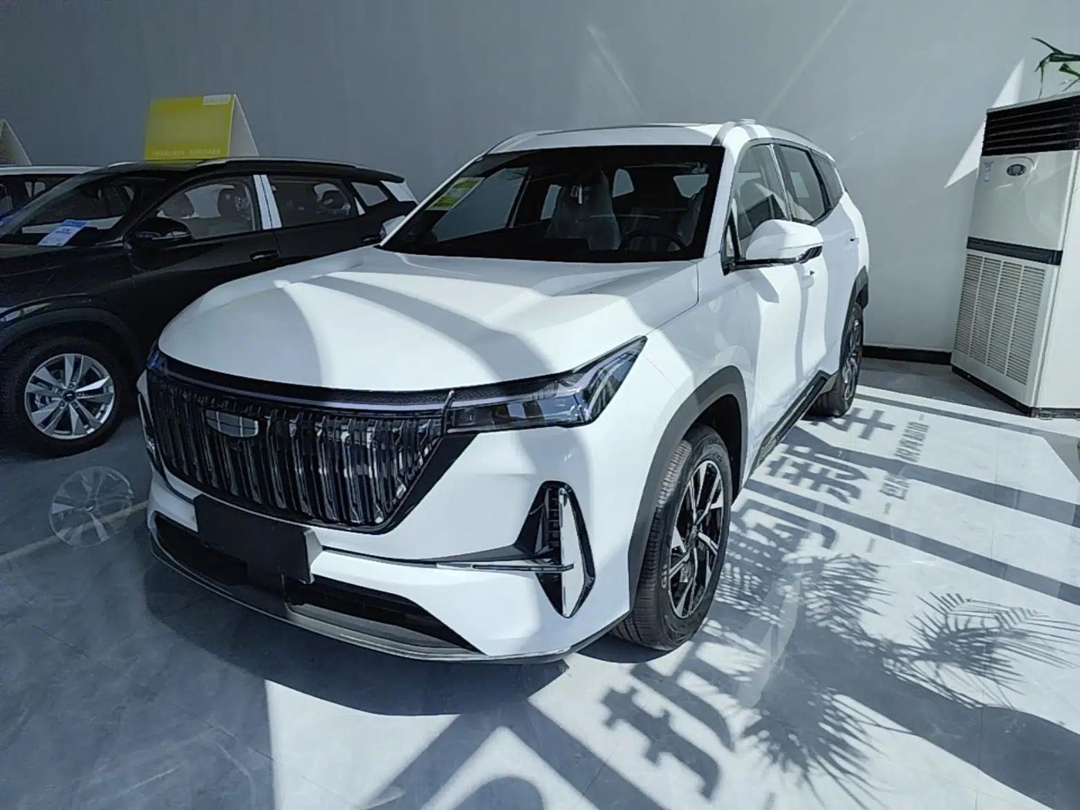 Geely Auto FX11 2025 4th Generation 1.5TD DCT – The Start — миниатюра 1
