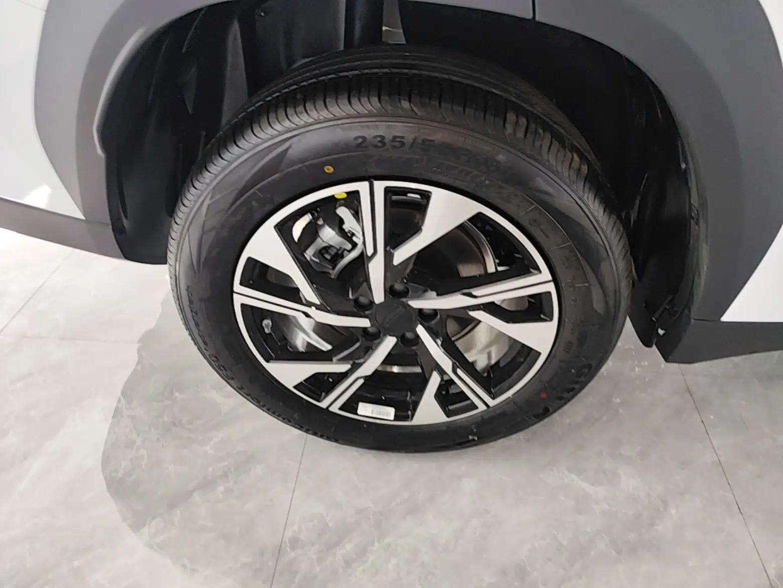 Geely Auto FX11 2025 4th Generation 1.5TD DCT – The Start — миниатюра 10