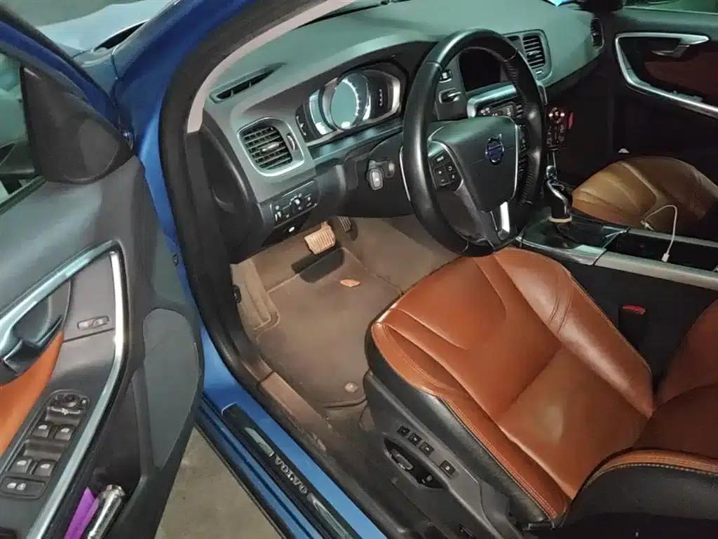 2015 Volvo V60 T5 Smart Edition — миниатюра 14