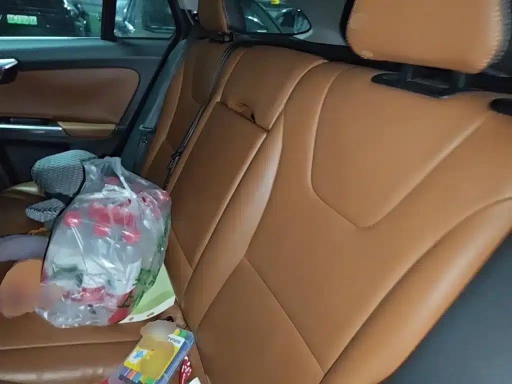 2015 Volvo V60 T5 Smart Edition — миниатюра 15