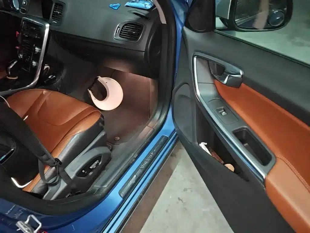 2015 Volvo V60 T5 Smart Edition — миниатюра 20