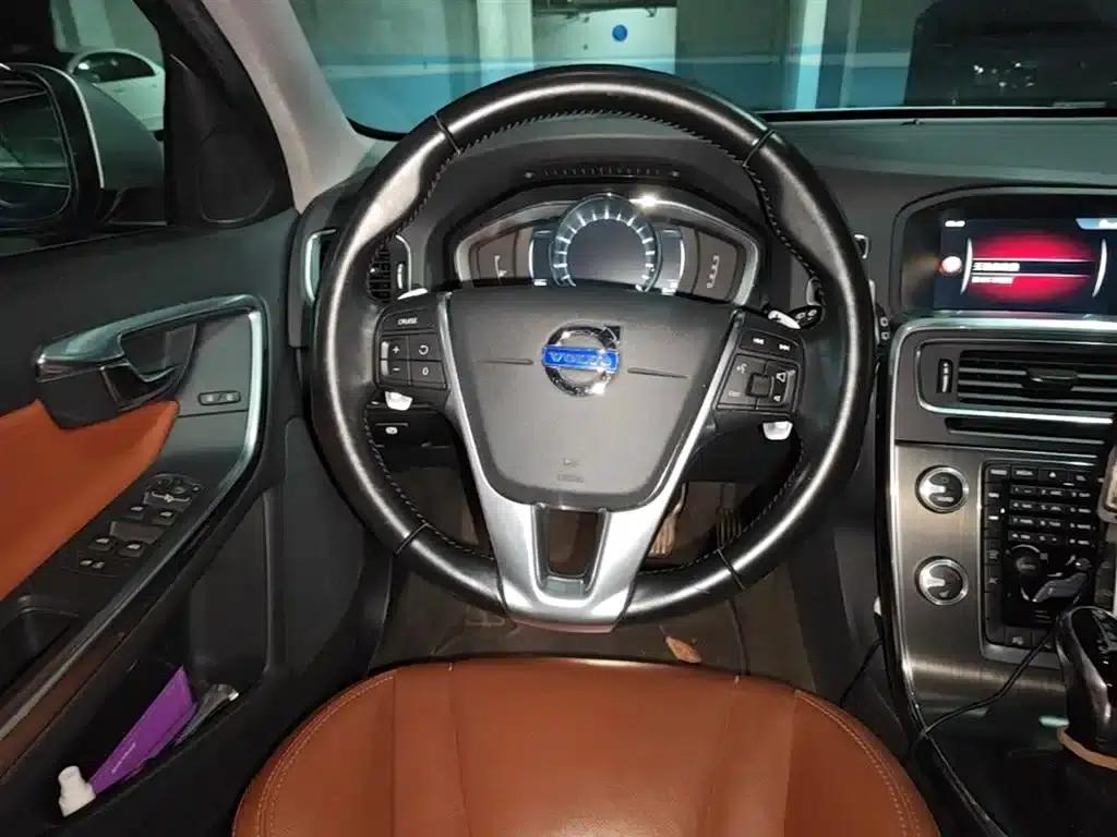 2015 Volvo V60 T5 Smart Edition — миниатюра 3