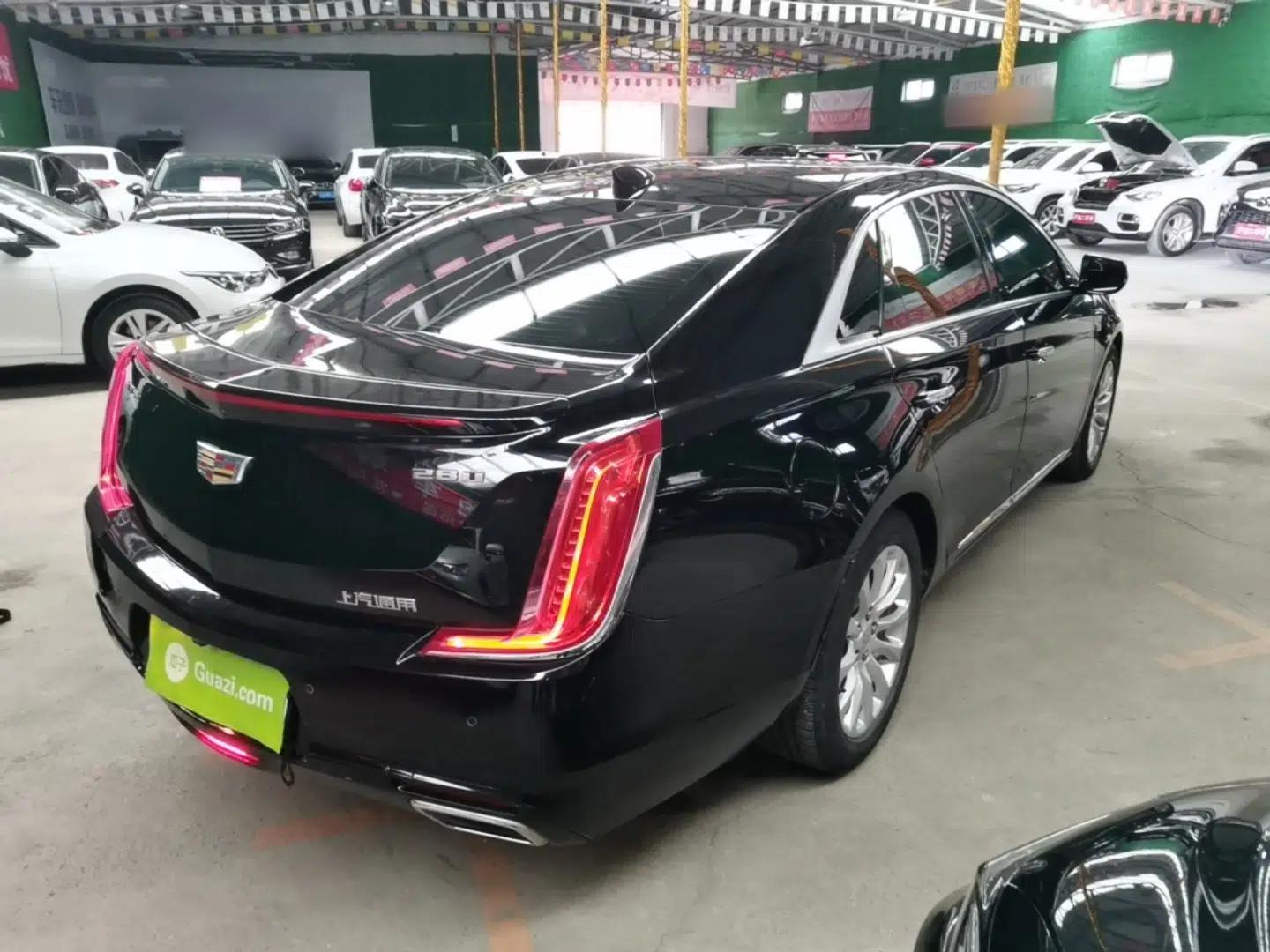 Cadillac XTS 2018 28T Elite Edition — миниатюра 6