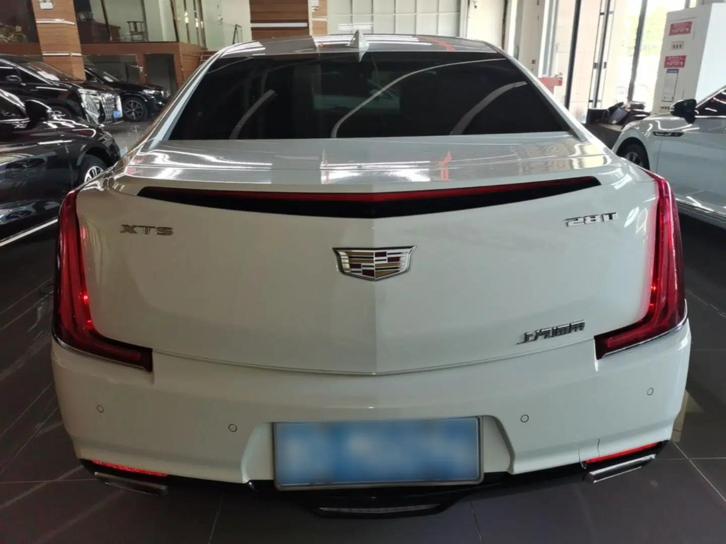 Cadillac XTS 2018 28T Elite Edition — миниатюра 5