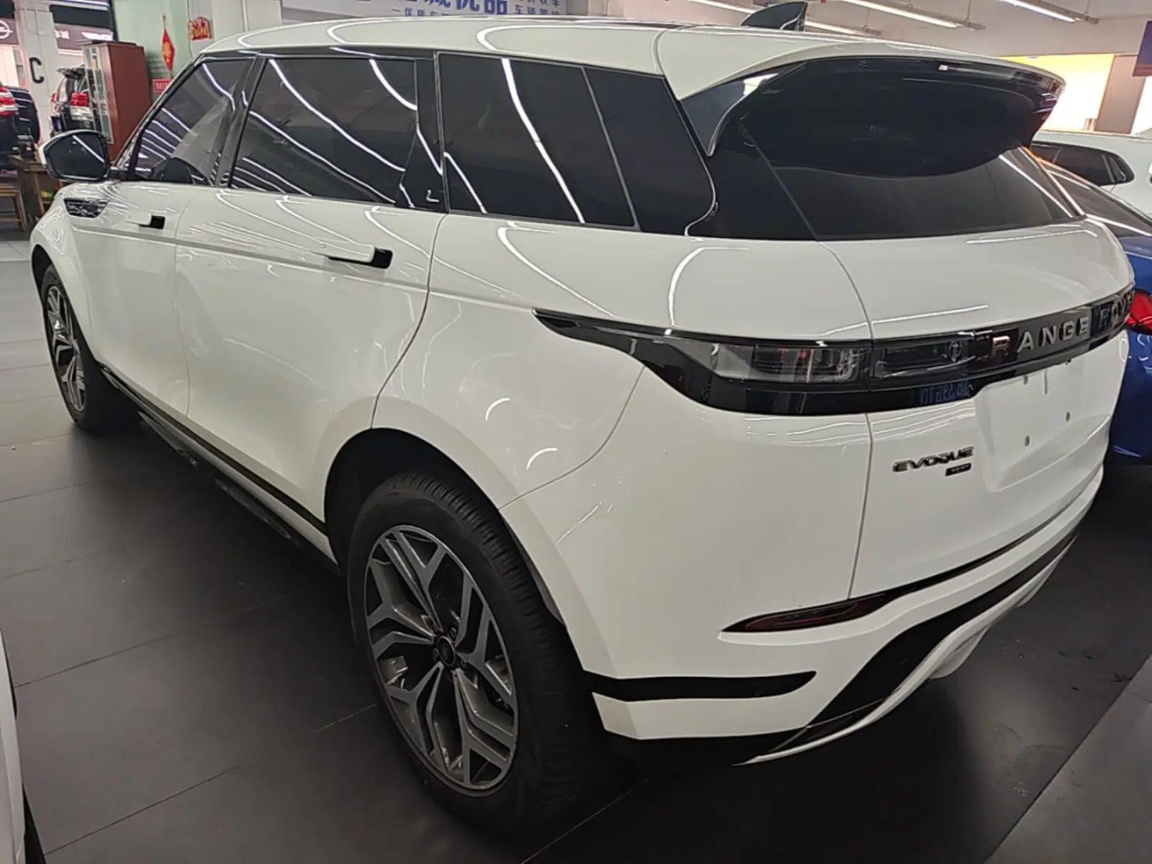 Land Rover Range Evoque 2021 Range Rover Velar 249 PS R-Dynamic S Performance Edition — миниатюра 4