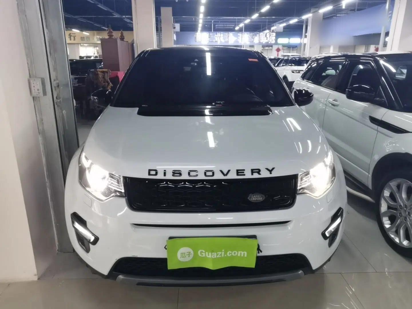 Land Rover Discovery Sport 2017 2.0T Cool Black Limited Edition — миниатюра 2