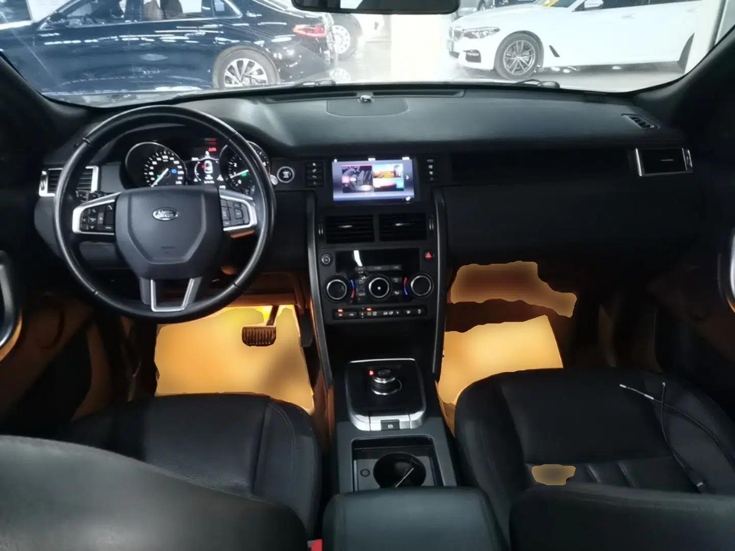 Land Rover Discovery Sport 2017 2.0T Cool Black Limited Edition — миниатюра 13
