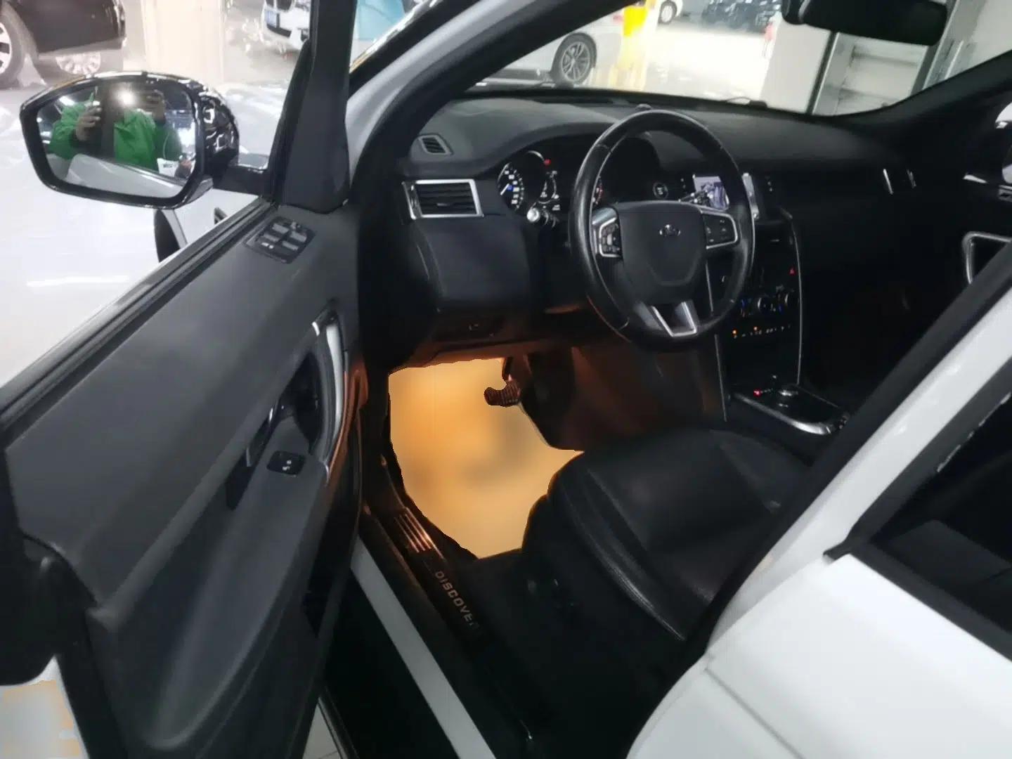 Land Rover Discovery Sport 2017 2.0T Cool Black Limited Edition — миниатюра 19