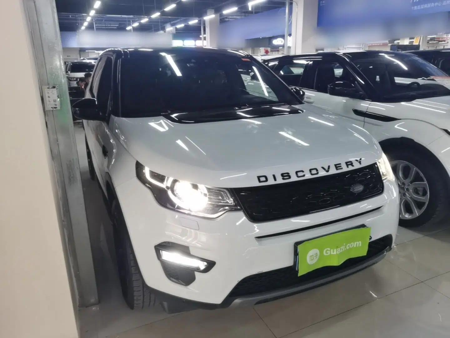 Land Rover Discovery Sport 2017 2.0T Cool Black Limited Edition — миниатюра 3