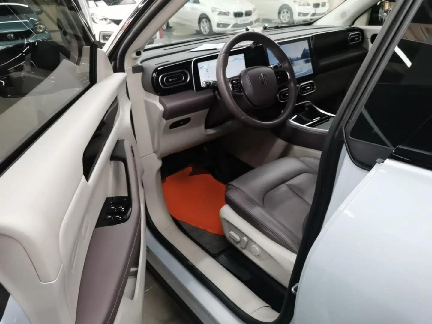 Leapmotor C11 2023 Extended-Range 285 Comfort Edition — миниатюра 18