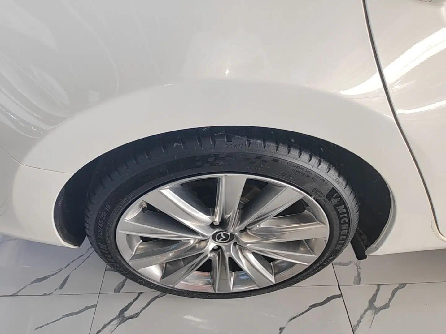 Mazda Atenza 2020 2.5L Sky Blue Prestige Edition — миниатюра 10
