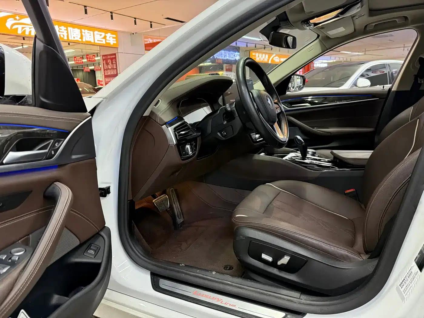 2021 BMW 5 Series 525Li Luxury Package — миниатюра 5