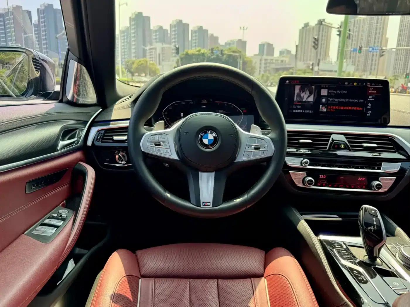 2022 BMW 5 Series 530Li Executive M Sport Package — миниатюра 10