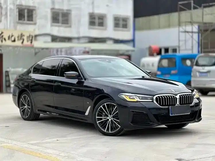 2022 BMW 5 Series 530Li xDrive M Sport Package — миниатюра 2