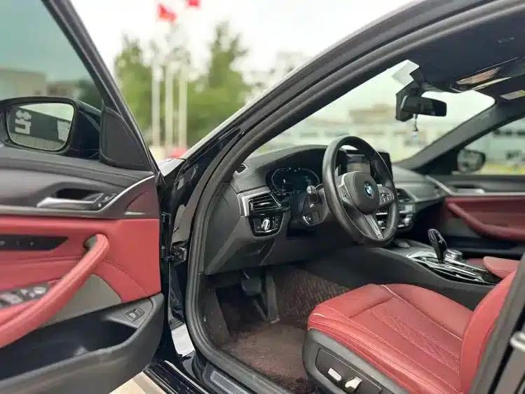 2022 BMW 5 Series 530Li xDrive M Sport Package — миниатюра 7