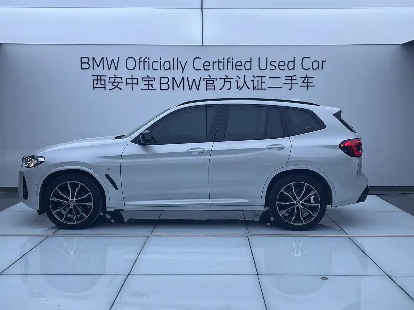 BMW X3 2023 xDrive30i Leading Edition M Sport Package — миниатюра 3