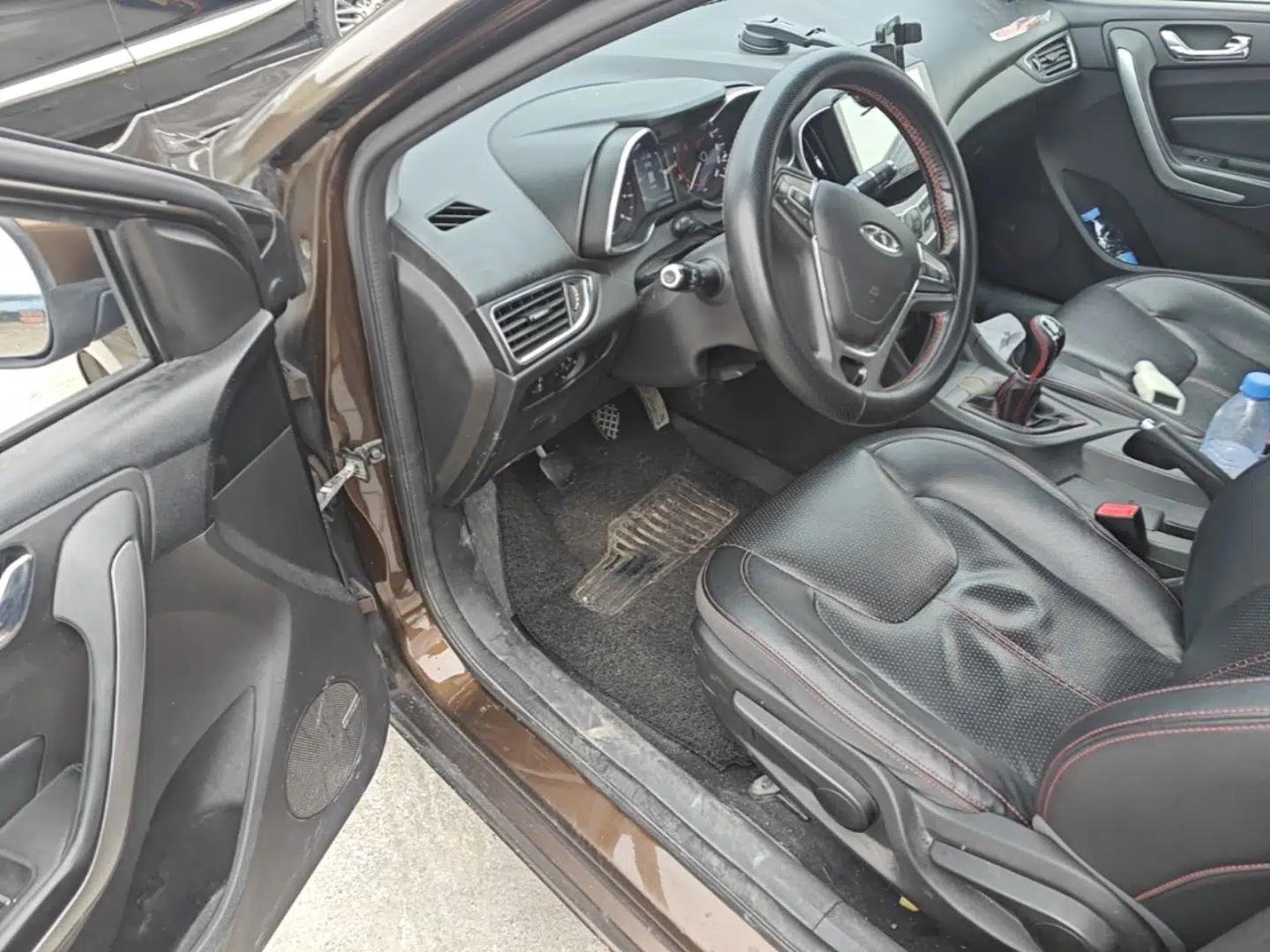 Chery Arrizo 5 2016 1.5L Manual Lingchao Edition — миниатюра 19