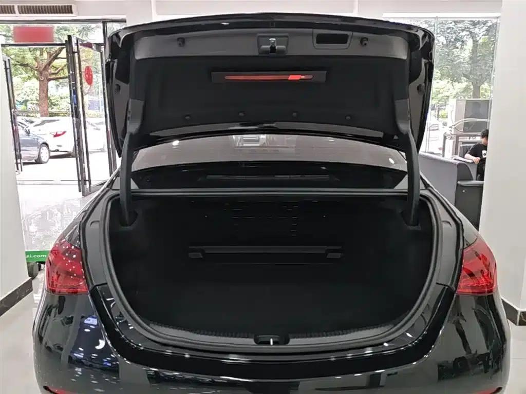 Mercedes-Benz C-Class 2023 Facelift C 200 L Sport Edition — миниатюра 19