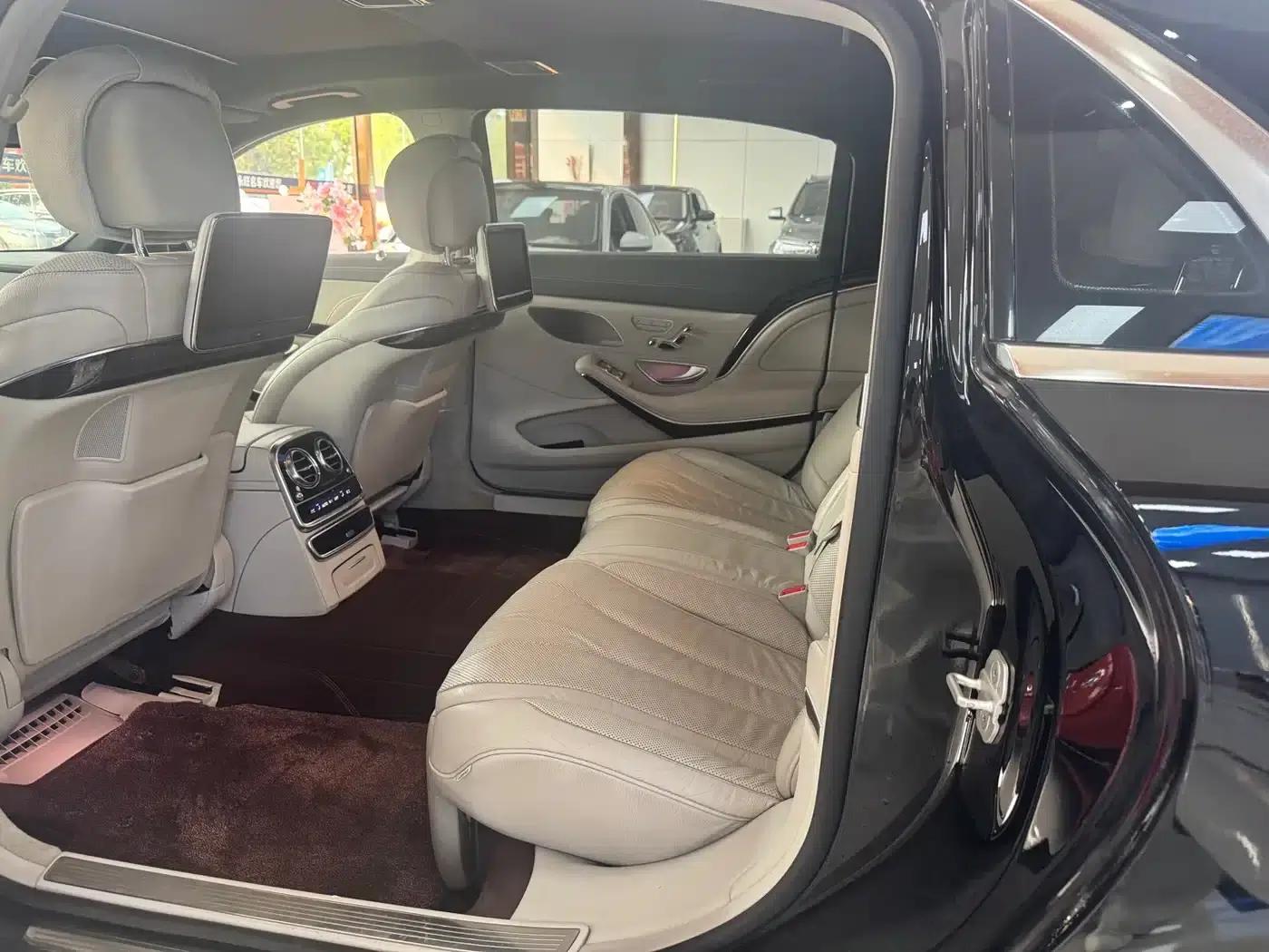 Maybach S-Class 2015 S 400 4MATIC — миниатюра 6