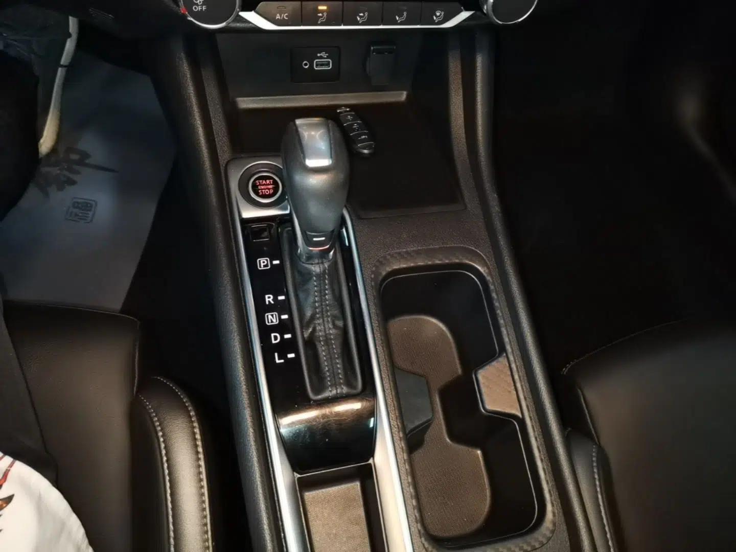 Nissan Sylphy 2021 1.6L XL CVT Enjoyment Edition — миниатюра 17