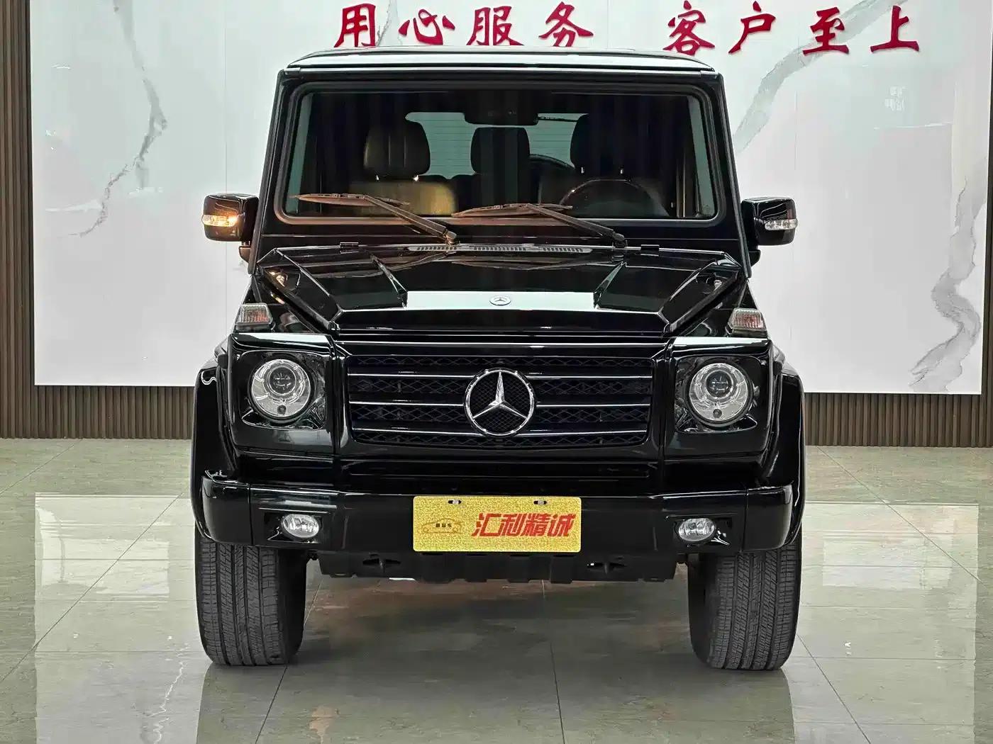 2010 Mercedes-Benz G-Class G 500 — миниатюра 2