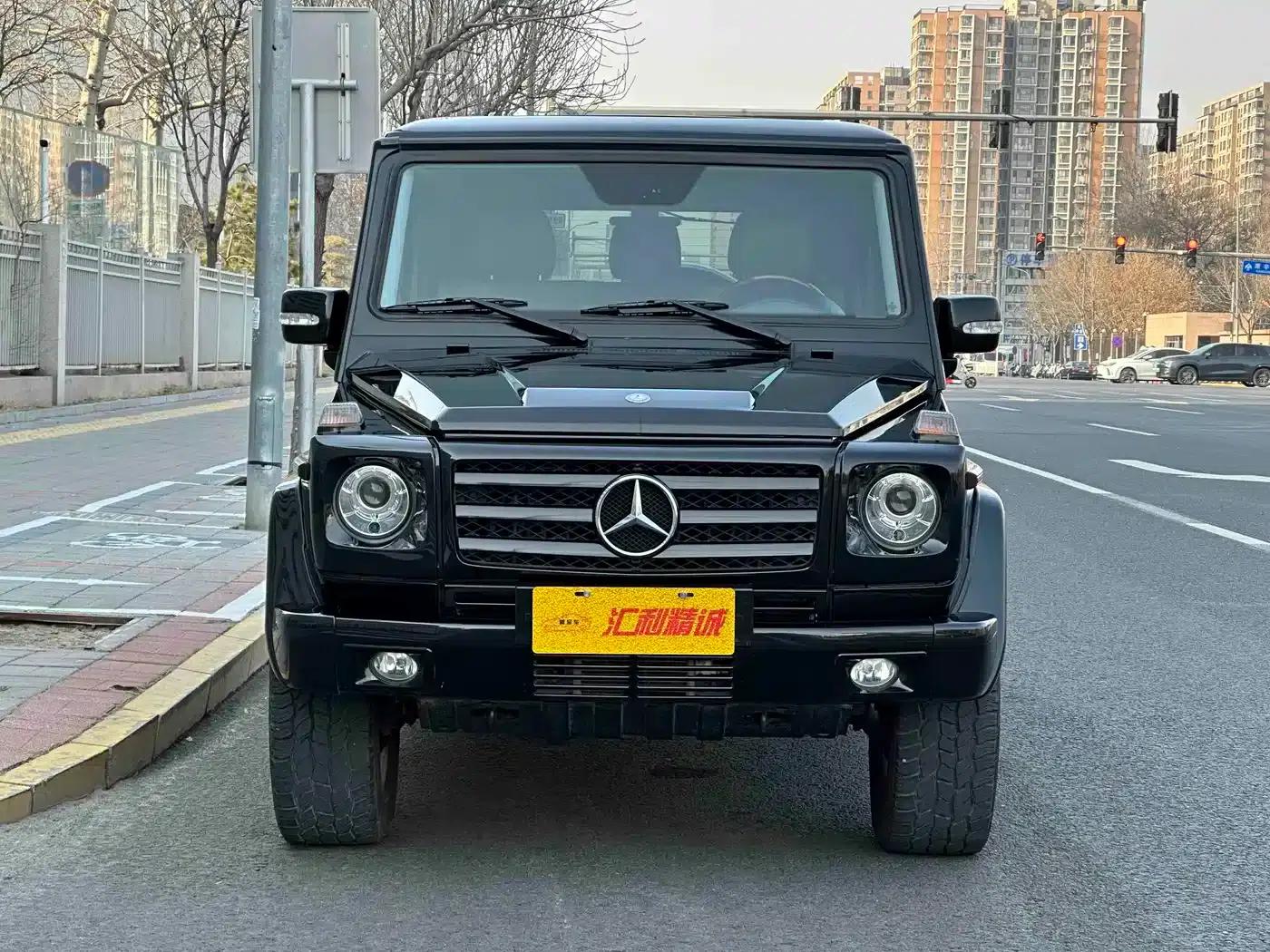 2010 Mercedes-Benz G-Class G 500 — миниатюра 2
