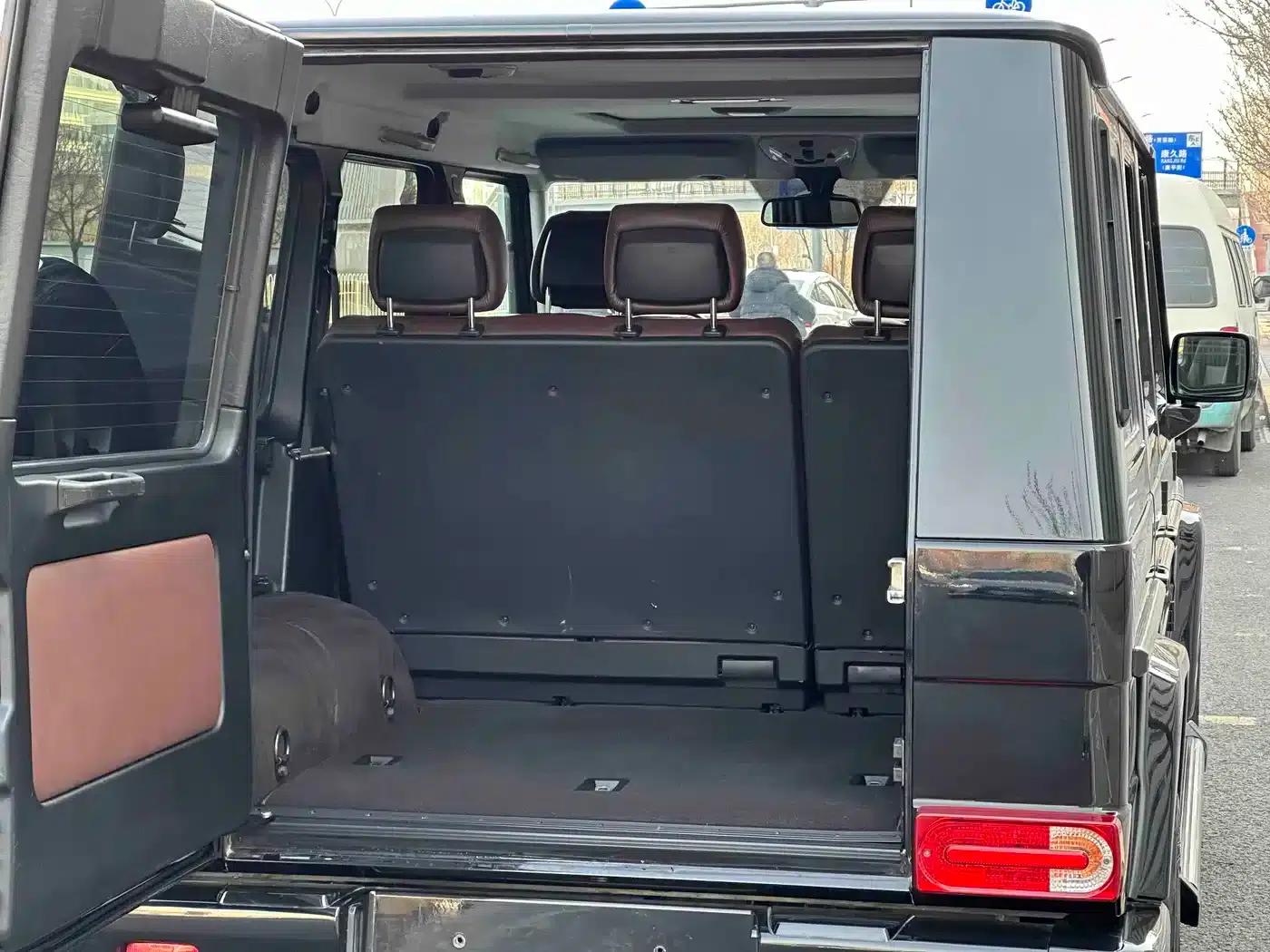 2010 Mercedes-Benz G-Class G 500 — миниатюра 7