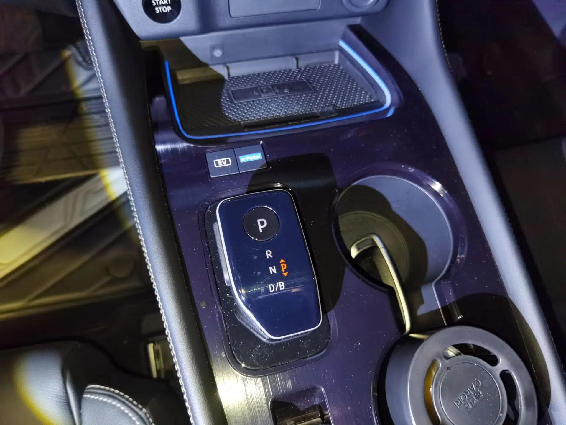 Nissan X-Trail 2023 e-POWER Ultra-Hybrid Dual-Motor All-Wheel-Drive Supreme Edition — миниатюра 15