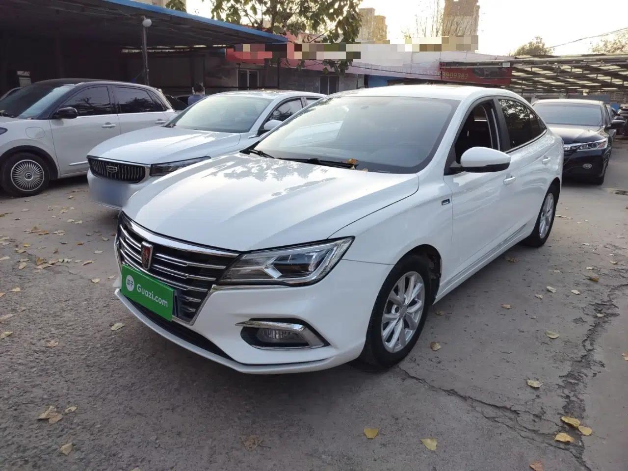 Roewe i5 2019 1.5L Automatic 4G Connected Langyue Edition — миниатюра 1