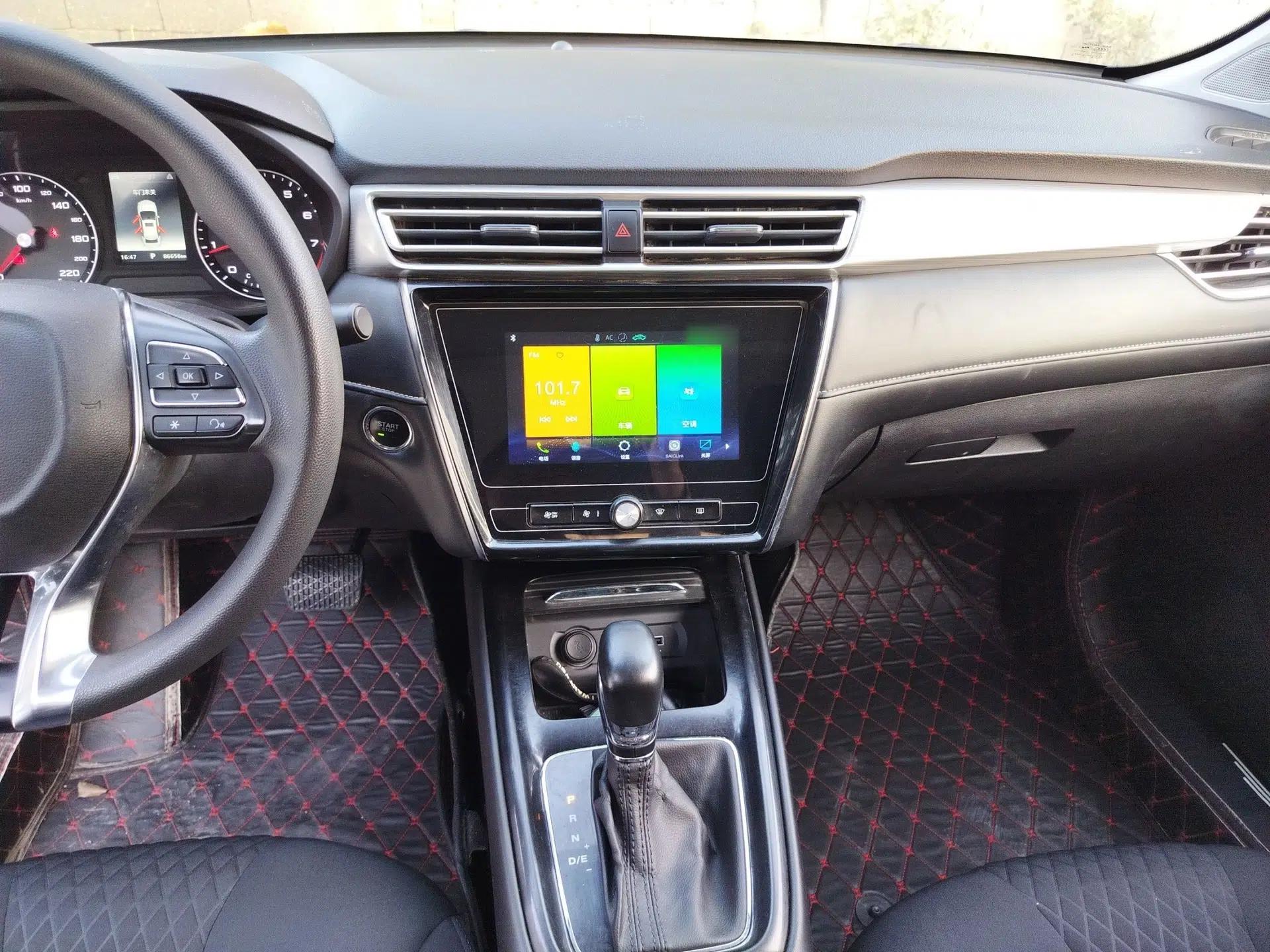 Roewe i5 2019 1.5L Automatic 4G Connected Langyue Edition — миниатюра 10