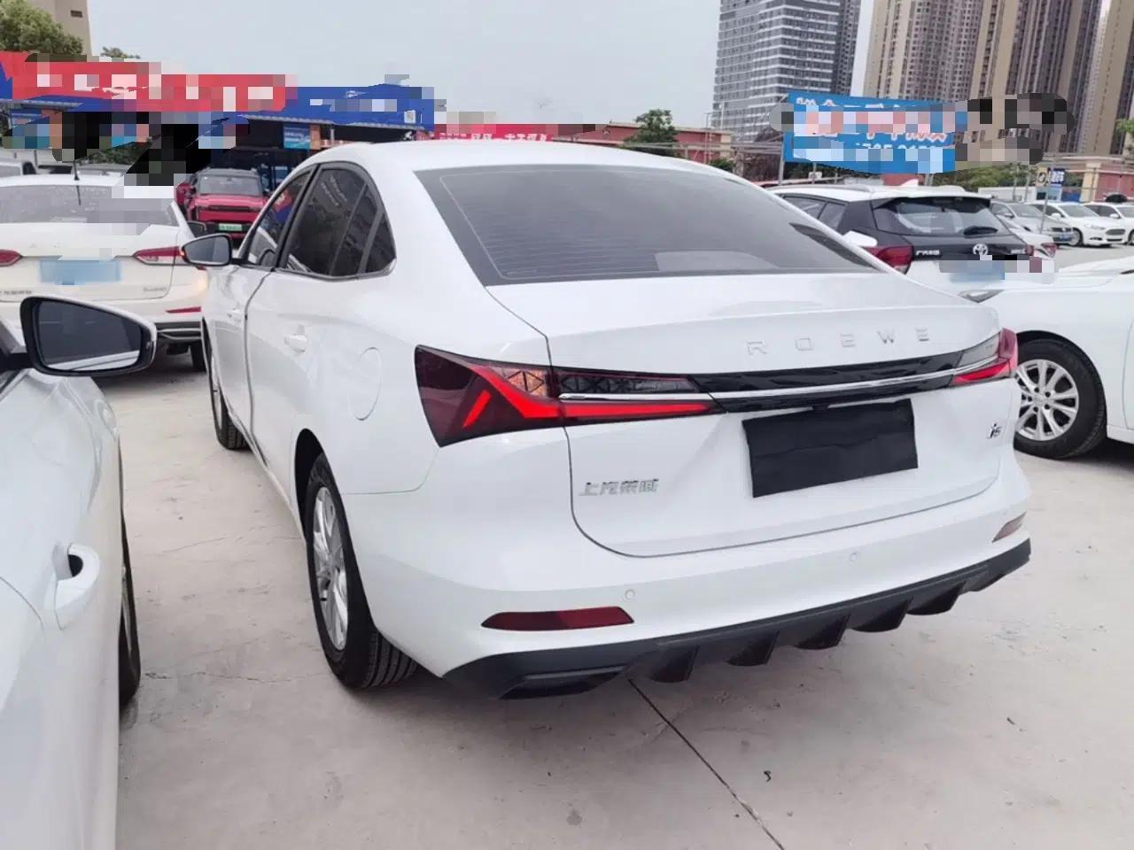 Roewe i5 2026 Model 1.5L CVT Luxury Version — миниатюра 4