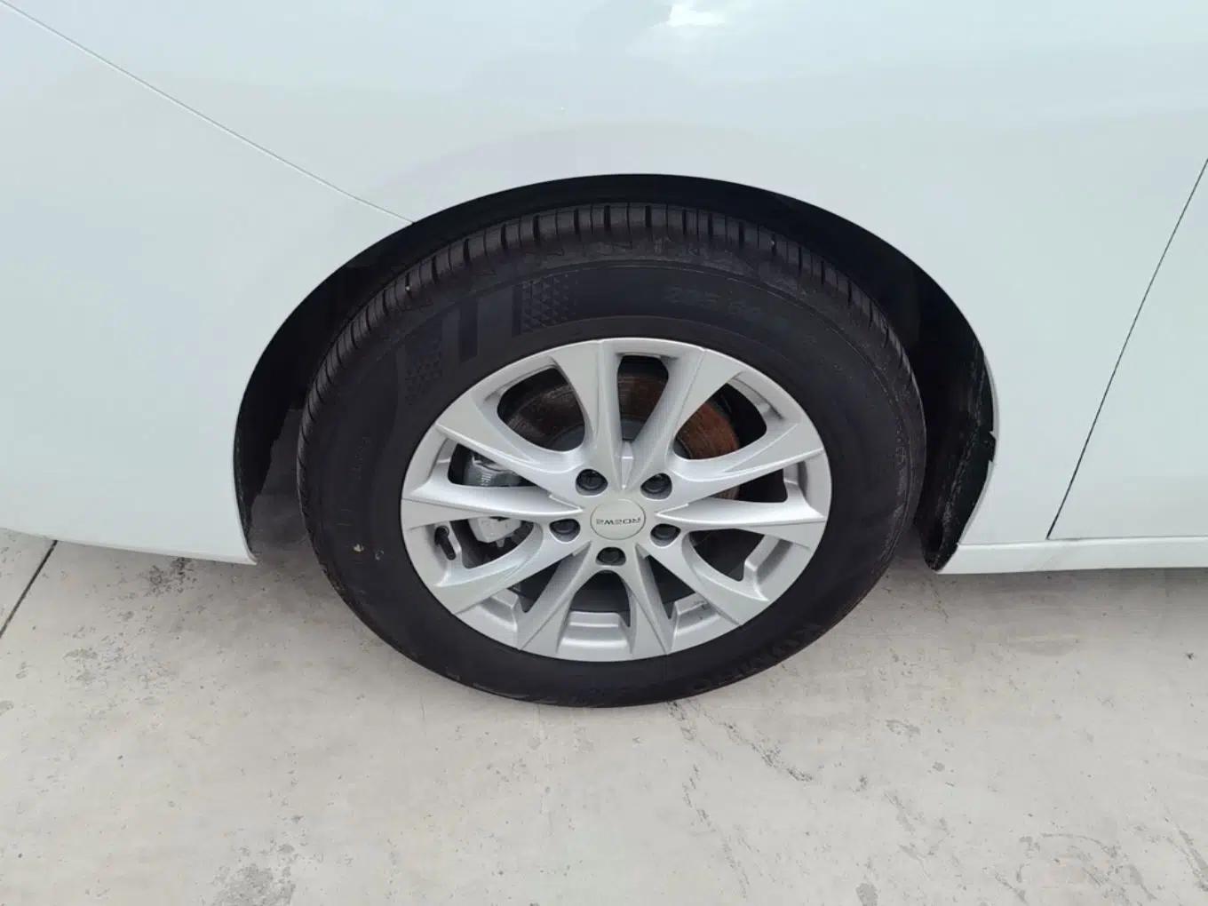 Roewe i5 2026 Model 1.5L CVT Luxury Version — миниатюра 8