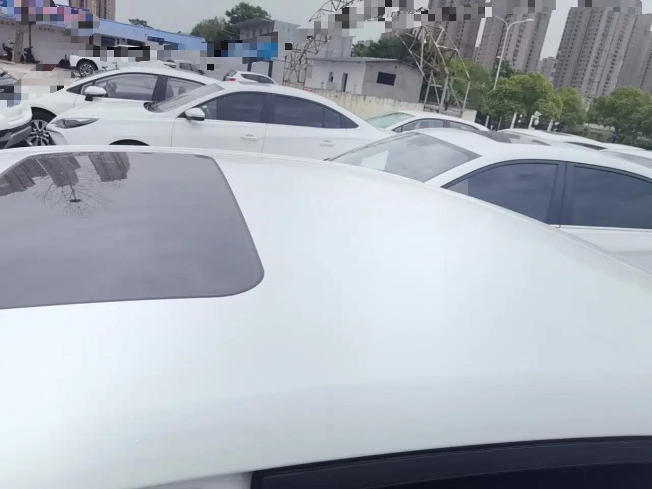 Roewe i5 2026 Model 1.5L CVT Luxury Version — миниатюра 11