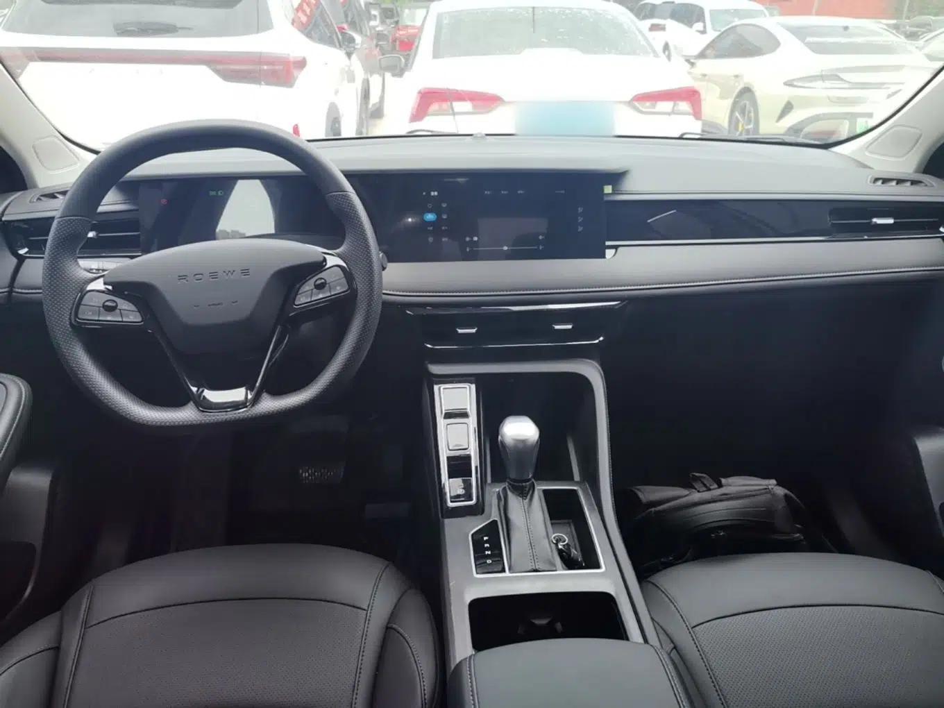 Roewe i5 2026 Model 1.5L CVT Luxury Version — миниатюра 13