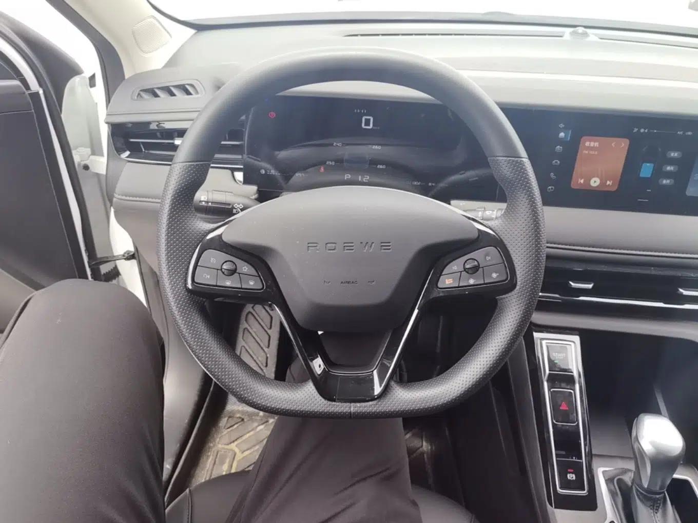 Roewe i5 2026 Model 1.5L CVT Luxury Version — миниатюра 14