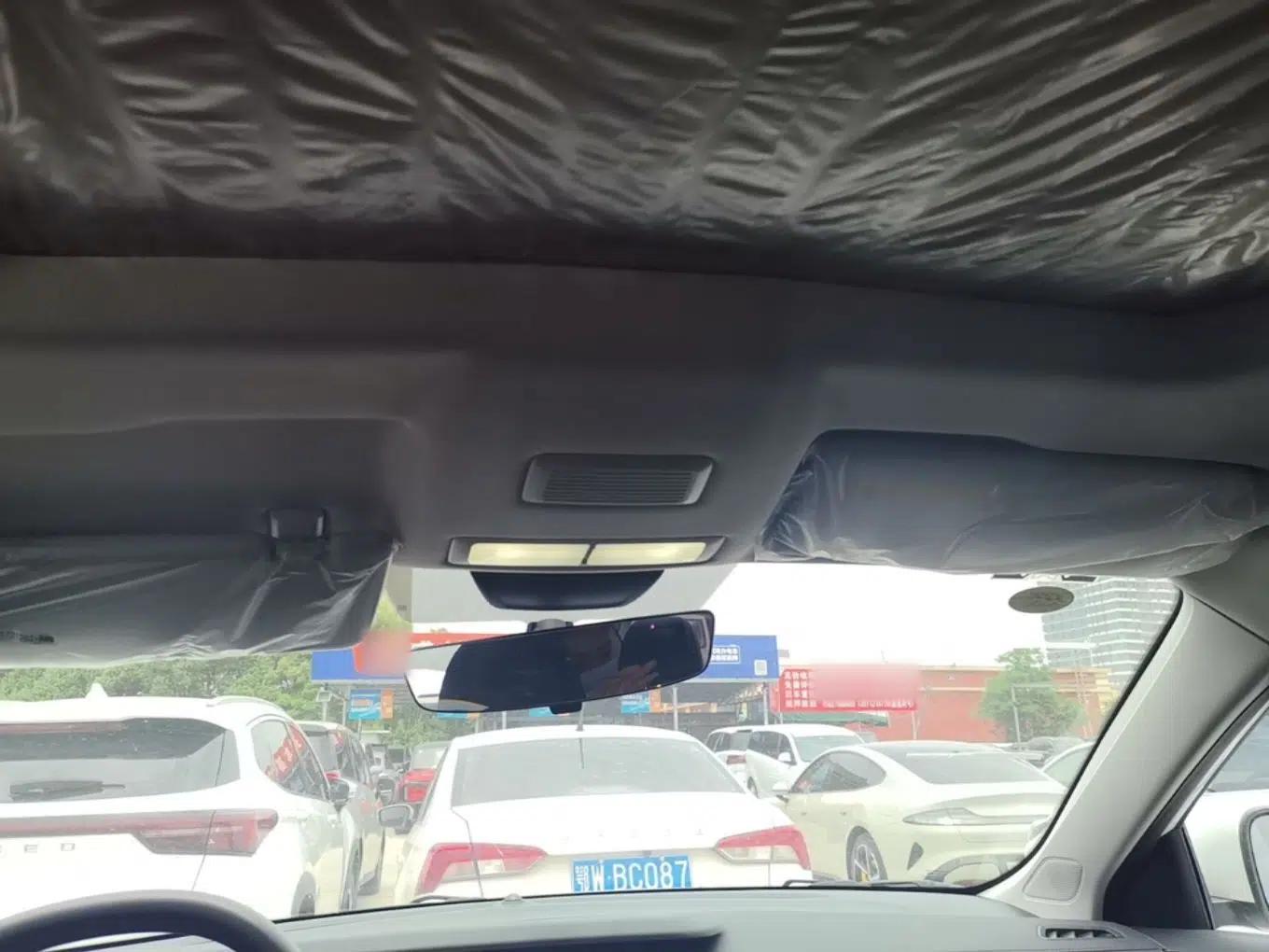 Roewe i5 2026 Model 1.5L CVT Luxury Version — миниатюра 21