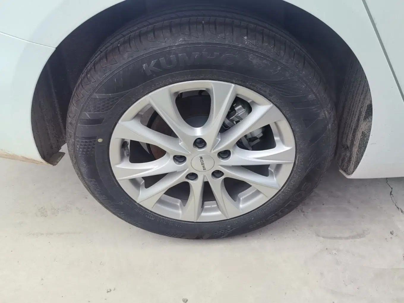 Roewe i5 2026 Model 1.5L CVT Luxury Version — миниатюра 10