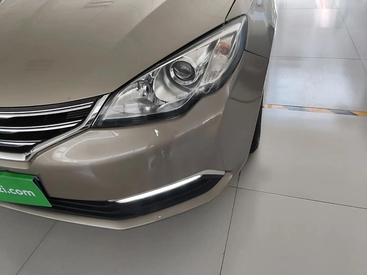 Roewe 360 2017 1.5L Automatic Luxury Edition — миниатюра 9